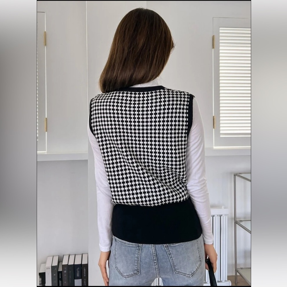 DAZY geo pattern double breasted sleeveless cardigan 🐚 - Picture 3 of 7